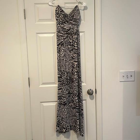 Guess Zebra Maxi Dress - Picture 6 of 7